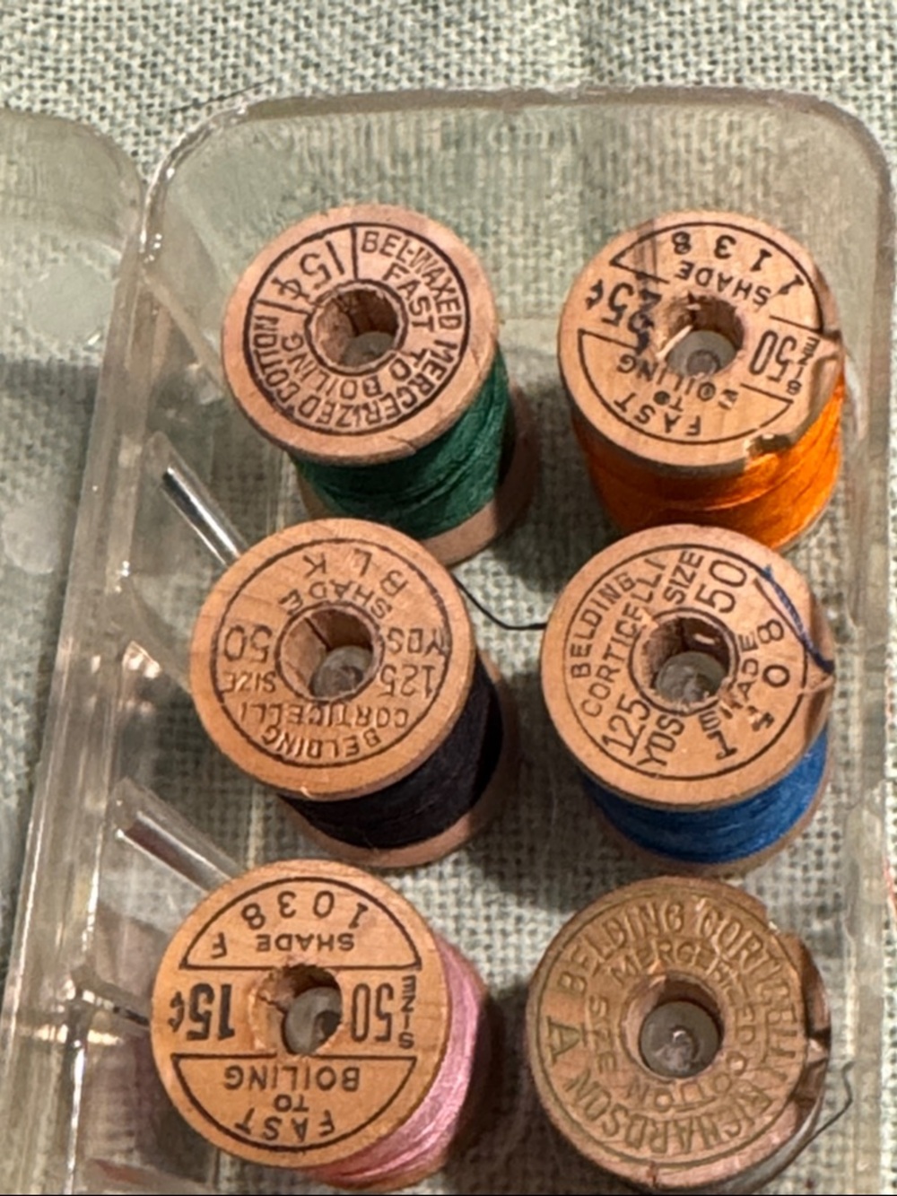 Tidee Maid Vintage  Sewing Thread Case with Wooden Spools.